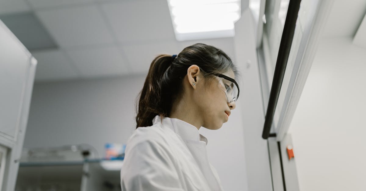 不同游戏类型中技术支持辅助的表现差异分析